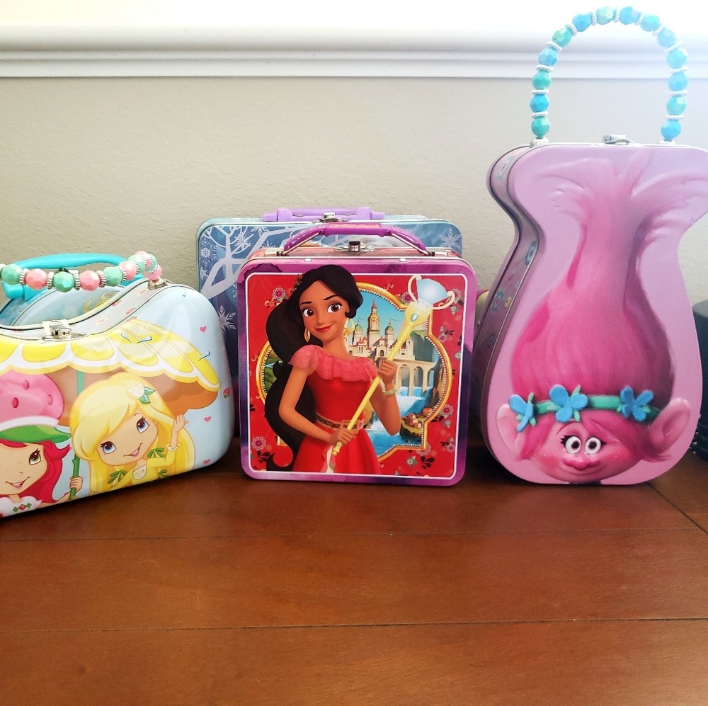 Tin Lunchbox purse lot